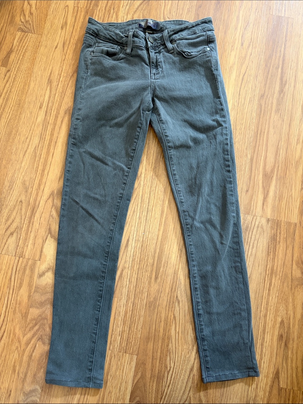 PAIGE Skinny Jeans Size 25